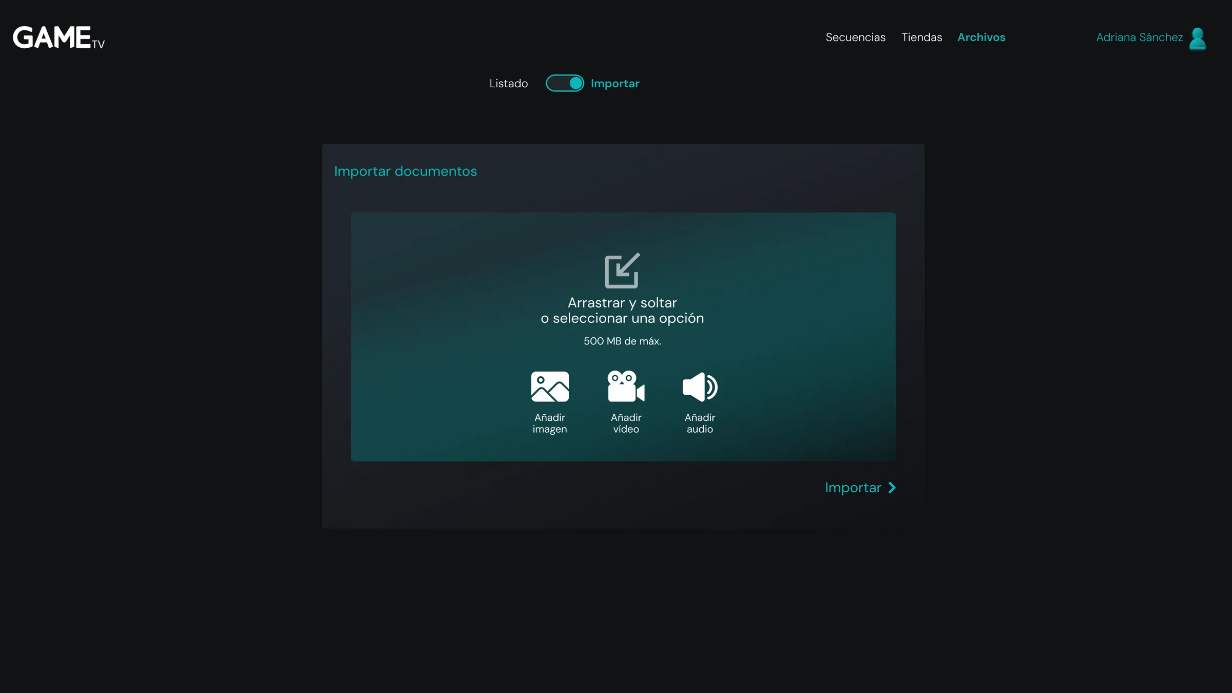 Pantalla de importación de documentos: zona de arrastrar y soltar sobre degradado teal, con los botones de añadir imagen, vídeo y audio y el límite de 500 MB